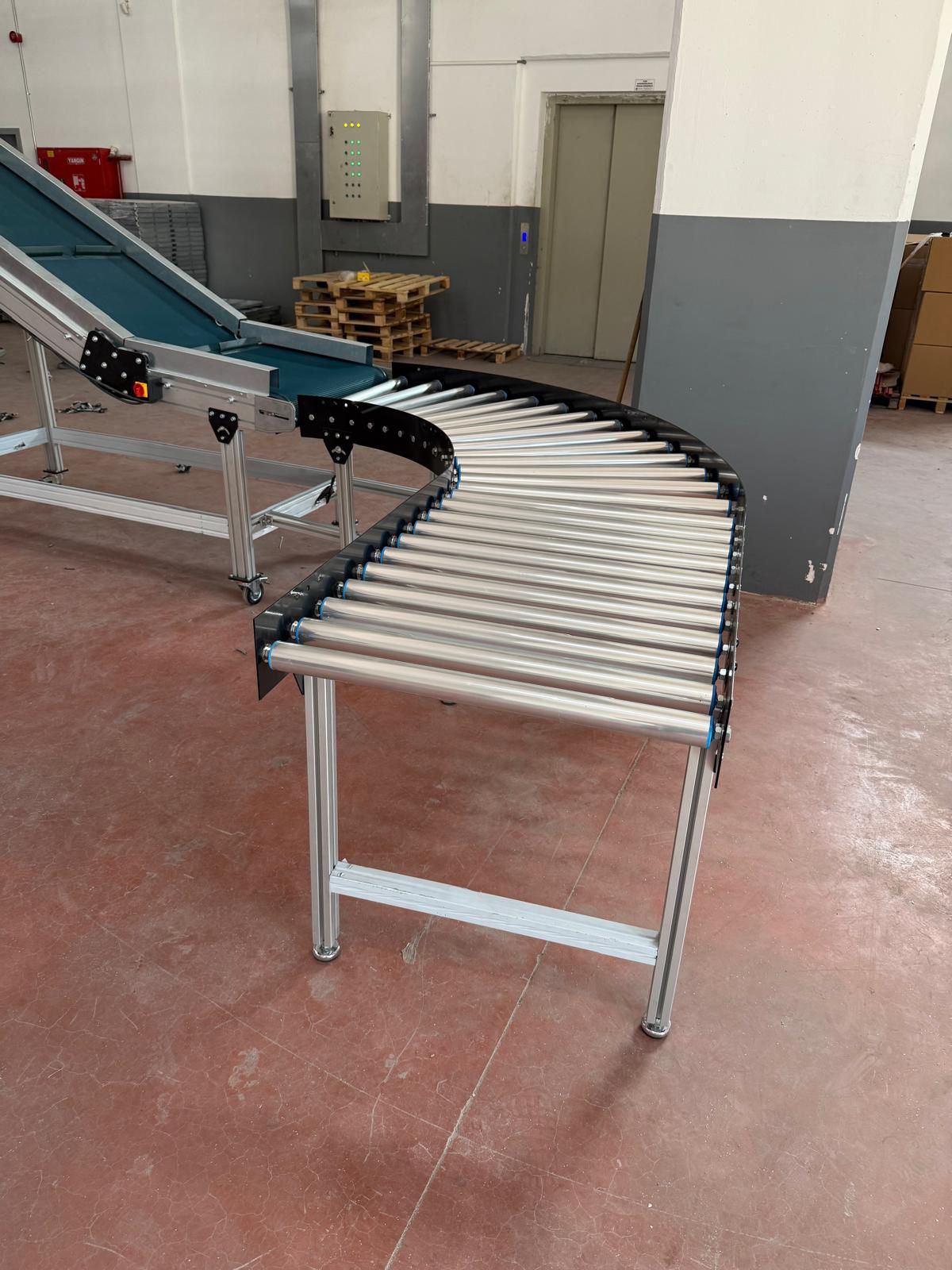 Rulolu Aktarma Konveyörü 2